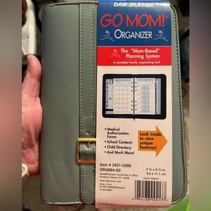 Go Mom organizer. Never used.